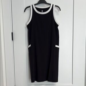 NWT Lou & Grey Black and White Sleeveless Active Dress, S